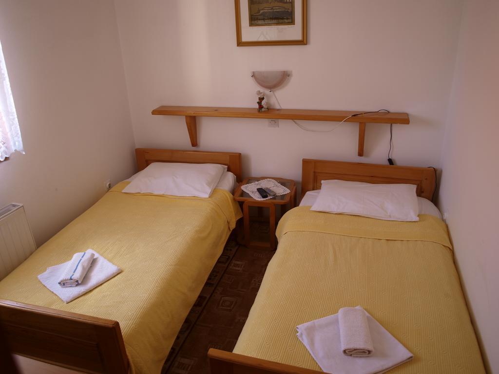 Guesthouse Ukus Durmitora Žabljak Exteriör bild