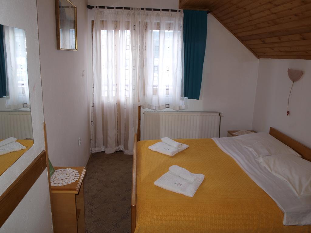 Guesthouse Ukus Durmitora Žabljak Exteriör bild
